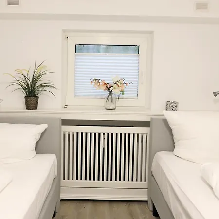 -zimmer-appartement Ueber 2 Etagen In In Ruhiger Lage Apartment