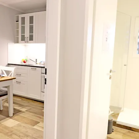 -zimmer-appartement Ueber 2 Etagen In In Ruhiger Lage Lejlighed *