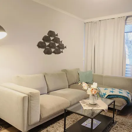 -zimmer-appartement Ueber 2 Etagen In In Ruhiger Lage * Wenningstedt-Braderup