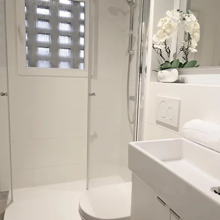 -zimmer-appartement Ueber 2 Etagen In In Ruhiger Lage Lejlighed *