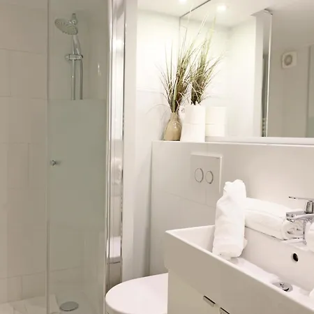 -zimmer-appartement Ueber 2 Etagen In In Ruhiger Lage *