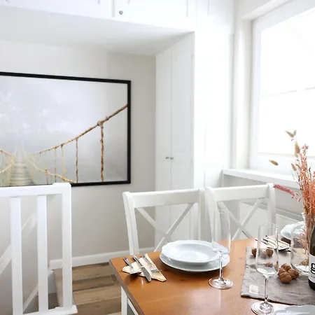 Lejlighed -zimmer-appartement Ueber 2 Etagen In In Ruhiger Lage