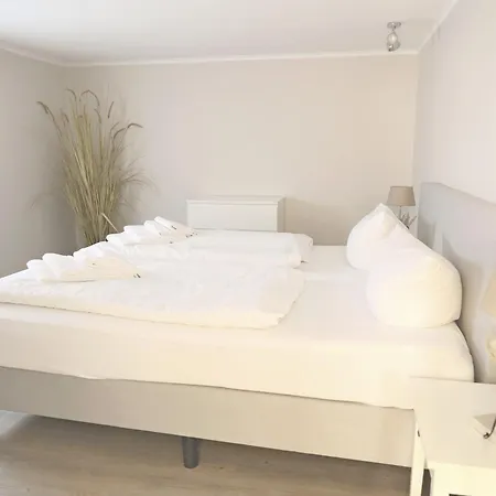 -zimmer-appartement Ueber 2 Etagen In In Ruhiger Lage Wenningstedt-Braderup