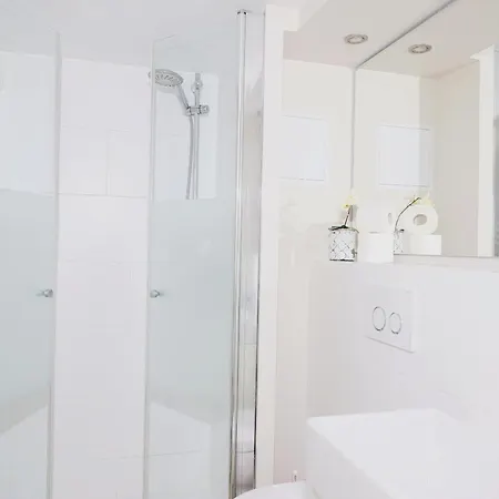 -zimmer-appartement Ueber 2 Etagen In In Ruhiger Lage * Wenningstedt-Braderup