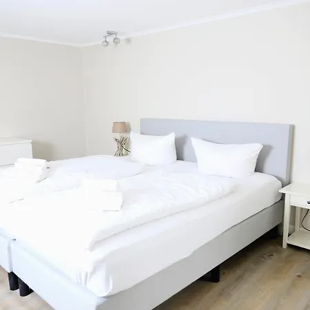 -zimmer-appartement Ueber 2 Etagen In In Ruhiger Lage *