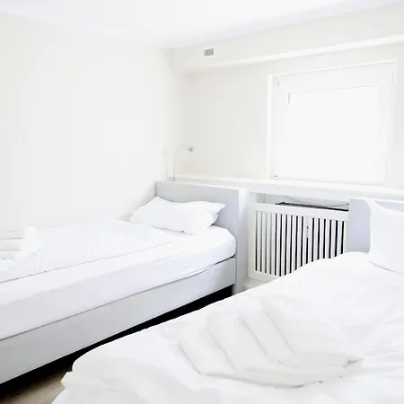 -zimmer-appartement Ueber 2 Etagen In In Ruhiger Lage * Wenningstedt-Braderup